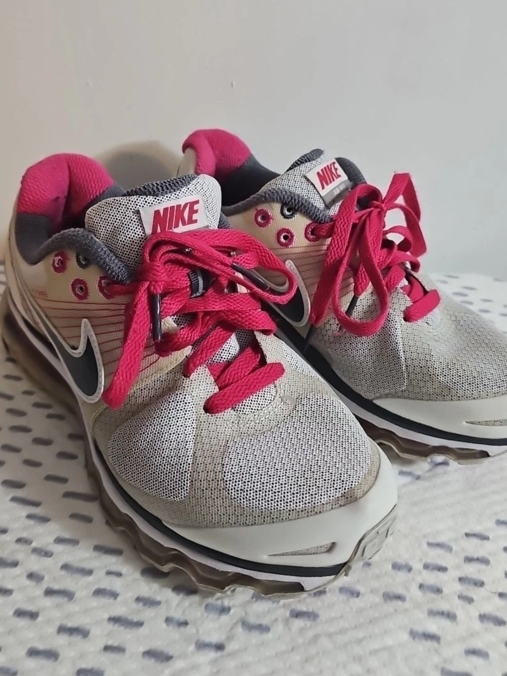 Nike Air Max Flywire Size 7.5 Women's 386374-103